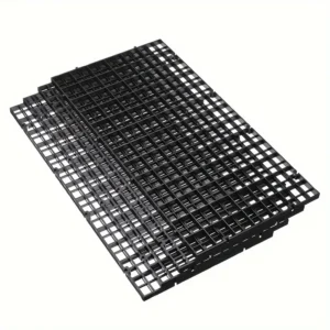 Black fish tank divider 30x15cm with perforated design for aquarium separation and breeding.